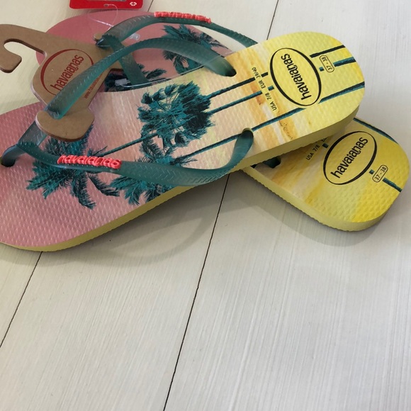 Havianas NWT Pollen Yellow Flip Flops! 8 - Picture 3 of 6